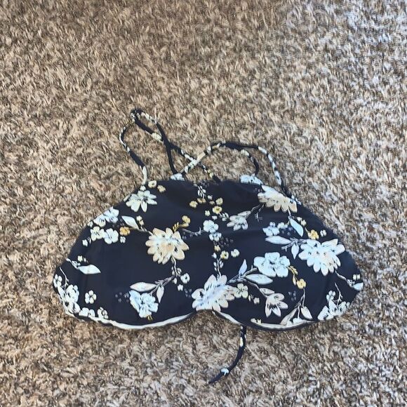 Billabong reversible swimsuit top, size L. - Picture 1 of 6